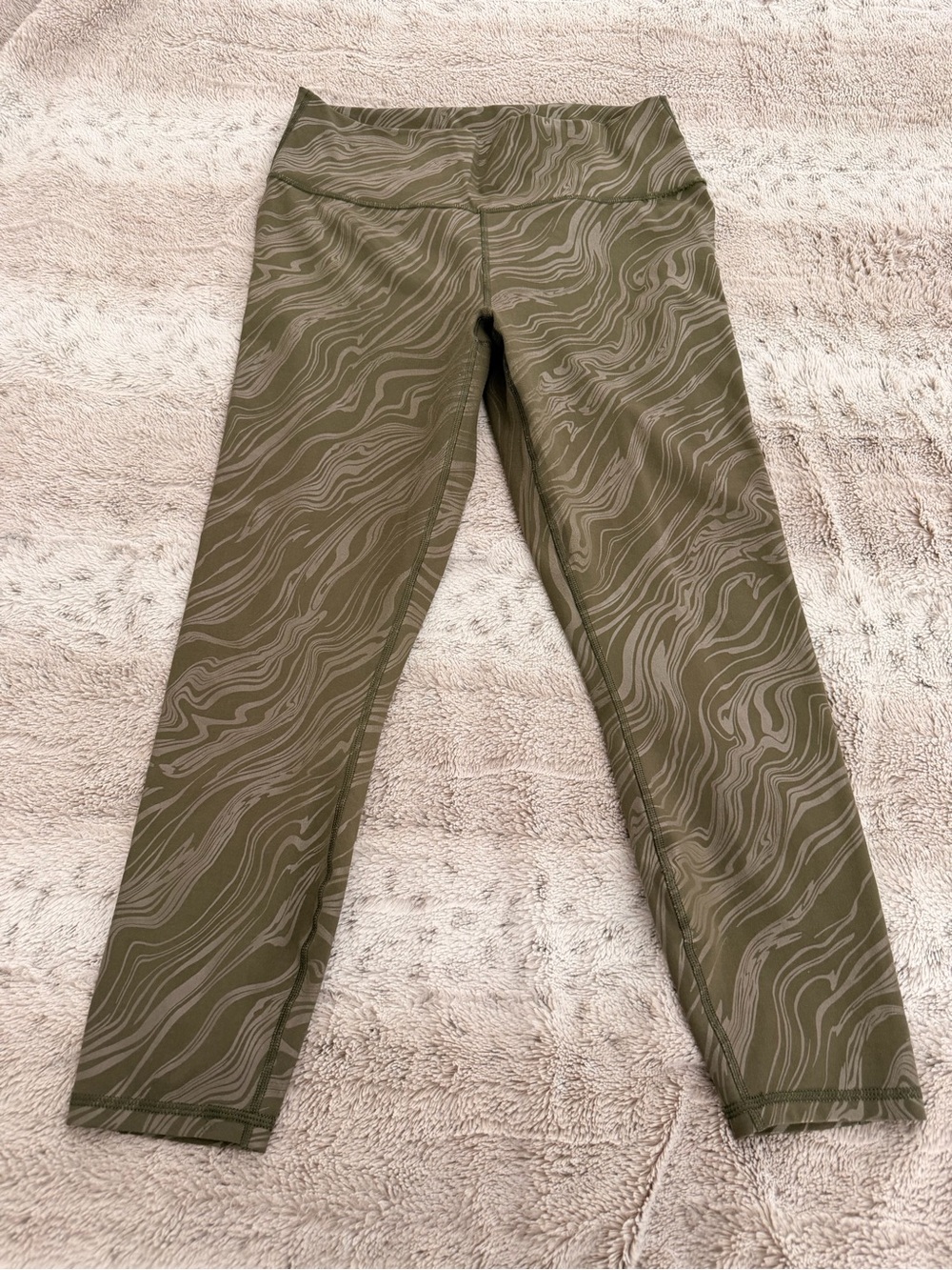 Fabletics Define PowerHold® High-Waisted 7/8 Leggings - Large